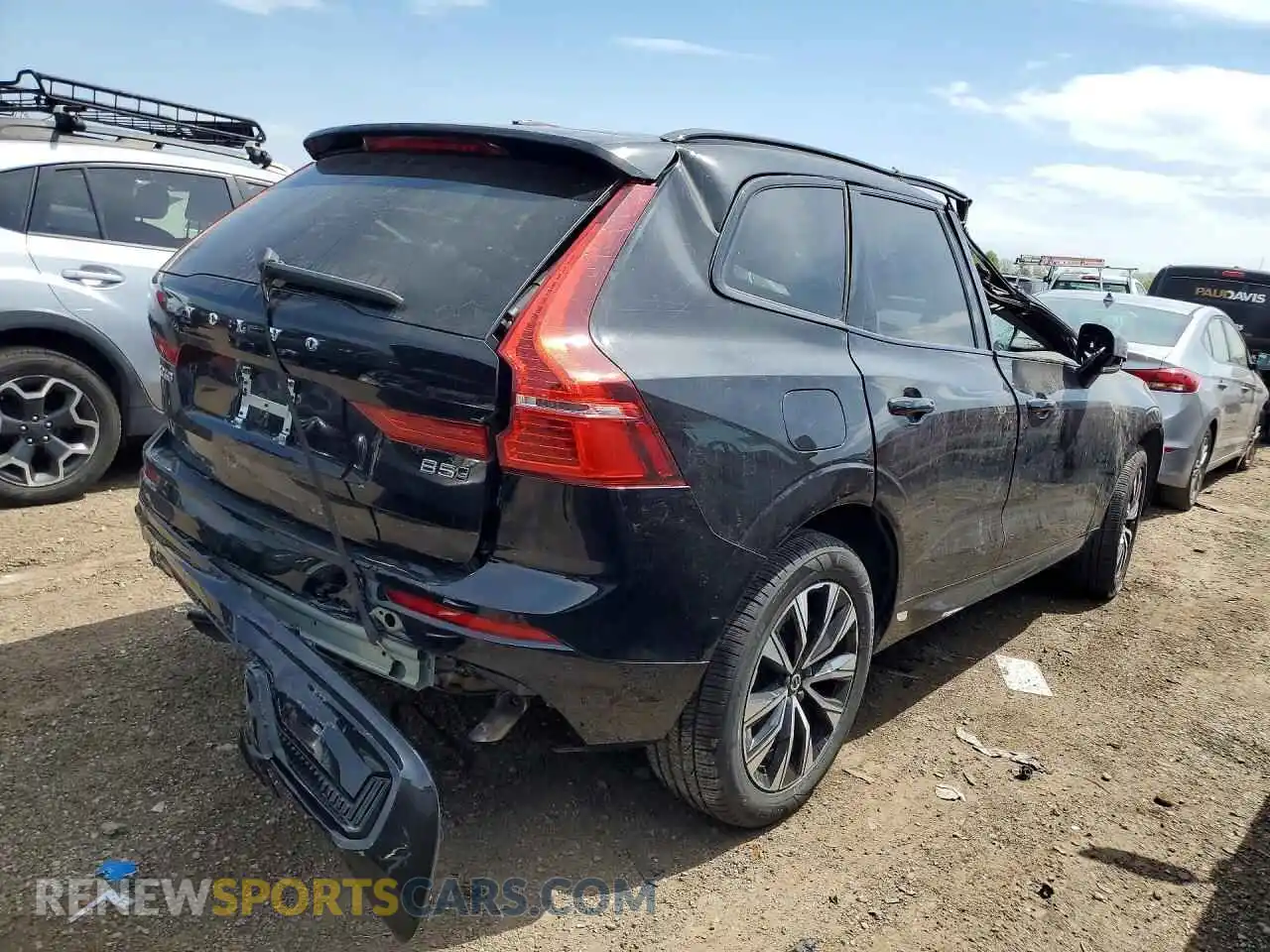3 Фотография поврежденного автомобиля YV4M12RJ1S1216102 VOLVO XC60 2025
