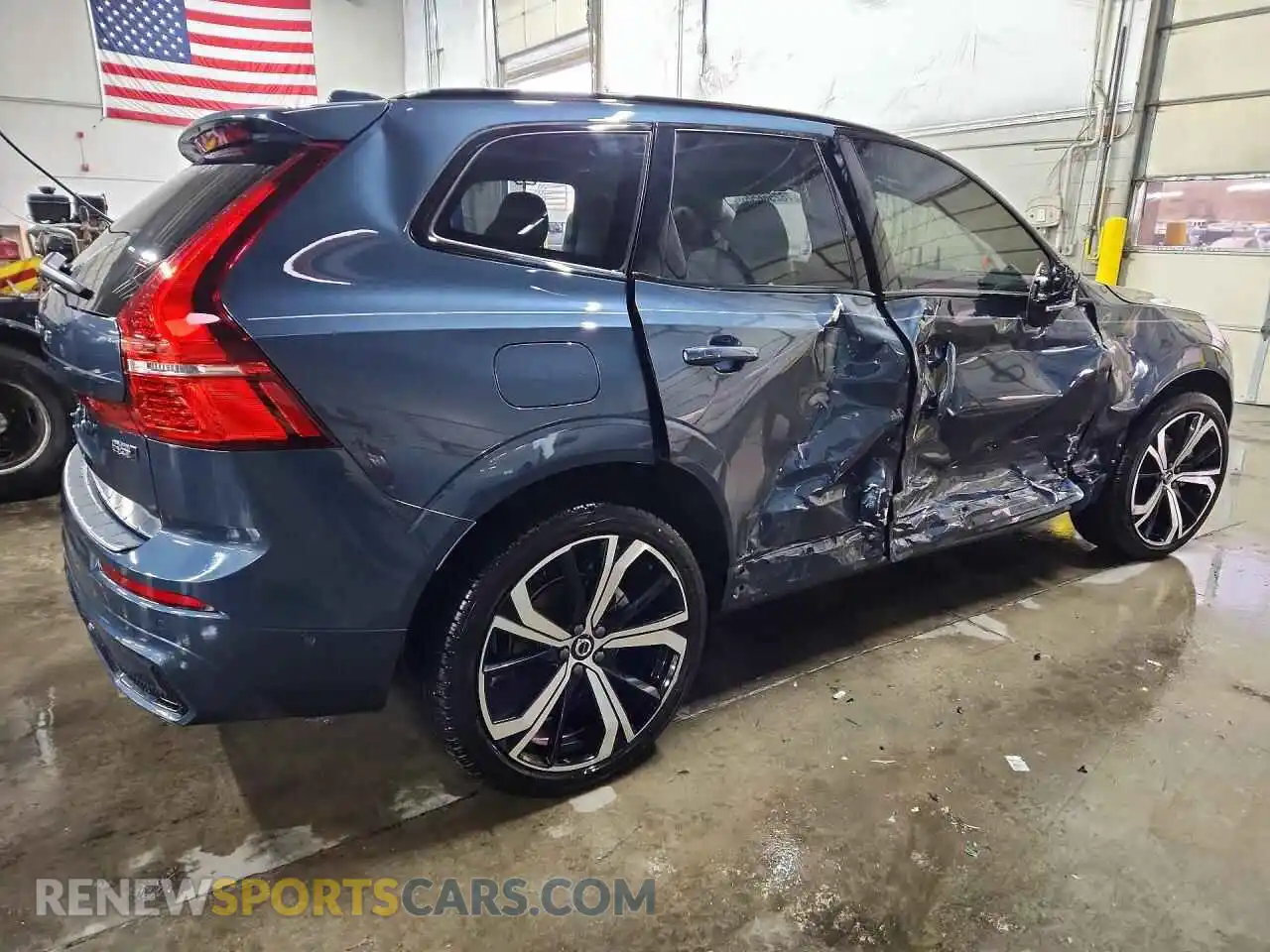 3 fotografías del automóvil dañado YV4M12RMXS1118194 VOLVO XC60 2025