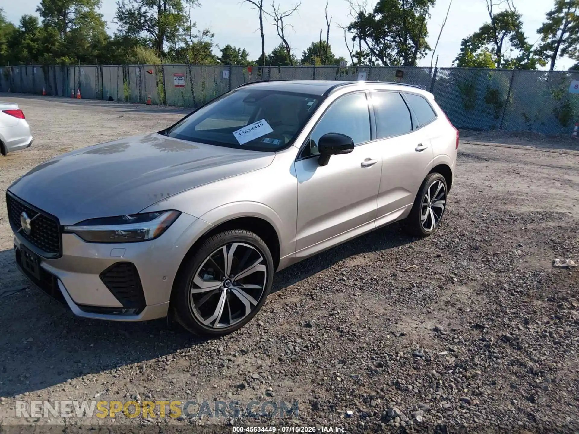 2 Photograph of a damaged car YV4M12RMXS1159666 VOLVO XC60 2025