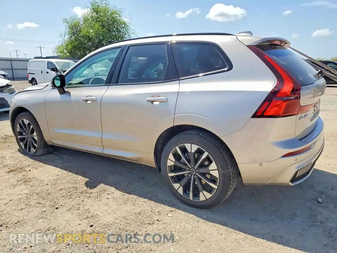 2 Photograph of a damaged car YV4M12RC1T1403164 VOLVO XC60 2026