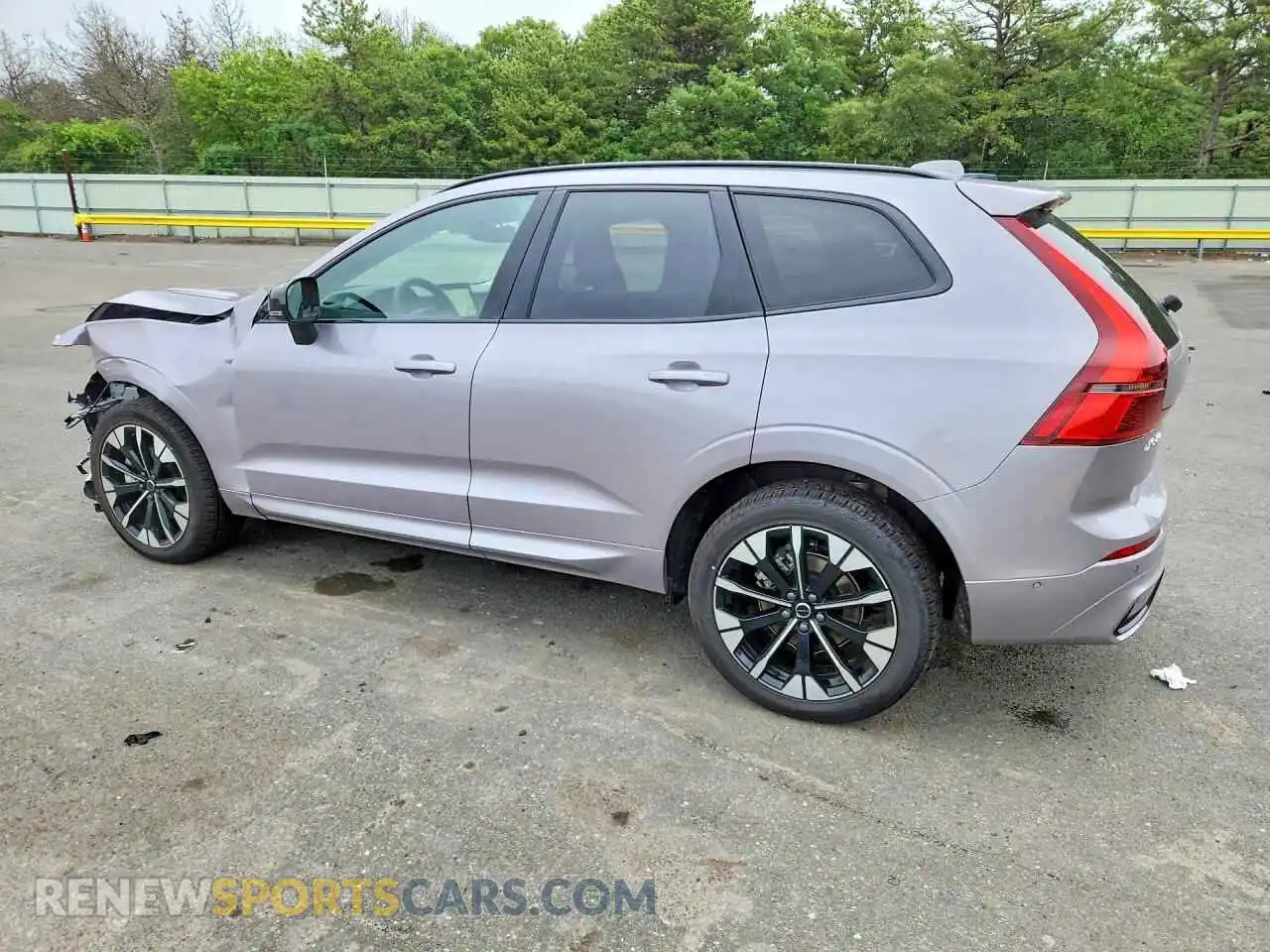 2 fotografías del automóvil dañado YV4M12RC2T1449926 VOLVO XC60 2026