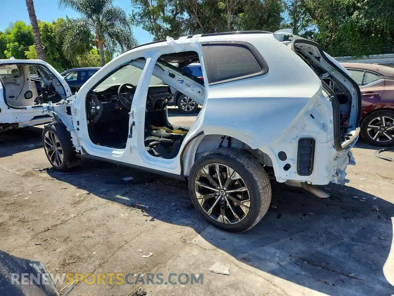 2 Photograph of a damaged car YV4M12RC4T1297163 VOLVO XC60 2026