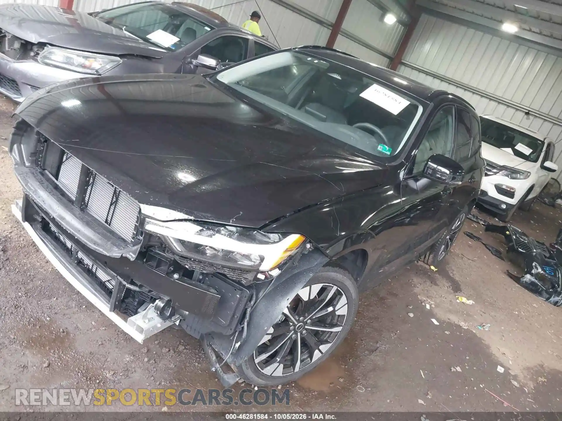 2 Фотография поврежденного автомобиля YV4M12RC4T1374534 VOLVO XC60 2026