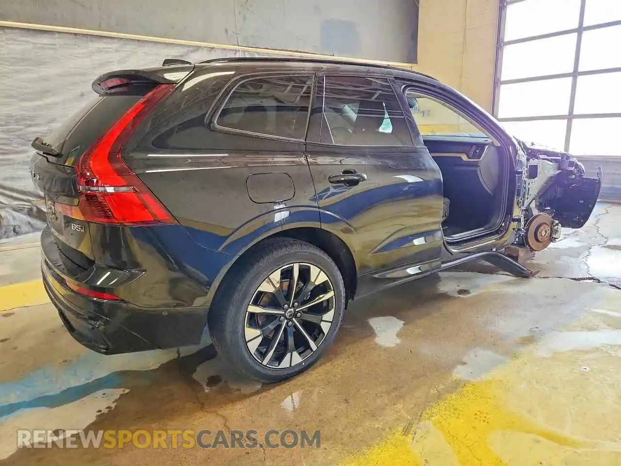 3 Photograph of a damaged car YV4M12RC4T1471085 VOLVO XC60 2026