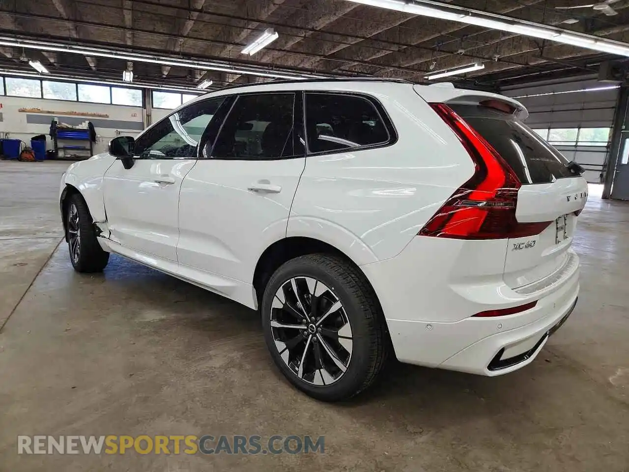 2 Photograph of a damaged car YV4M12RC7T1464535 VOLVO XC60 2026