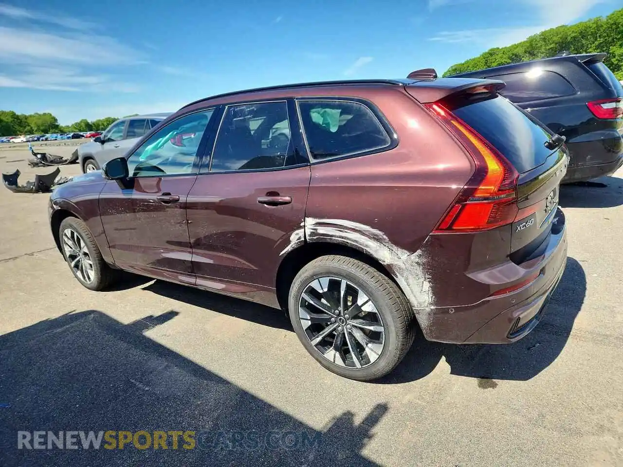 2 Photograph of a damaged car YV4M12RC7T1468164 VOLVO XC60 2026