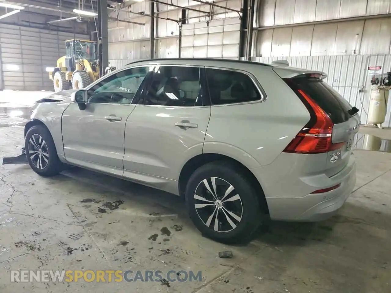 2 Фотография поврежденного автомобиля YV4L12RK3P1374713 VOLVO XC60 CORE 2023
