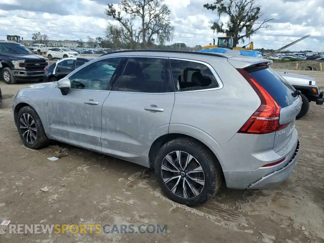 2 Фотография поврежденного автомобиля YV4L12RV0P1239814 VOLVO XC60 CORE 2023