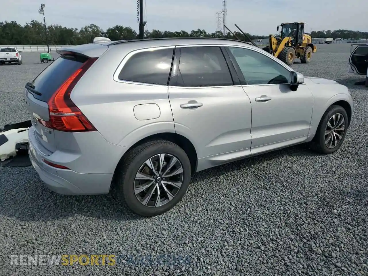 3 Фотография поврежденного автомобиля YV4L12RV1P1320658 VOLVO XC60 CORE 2023