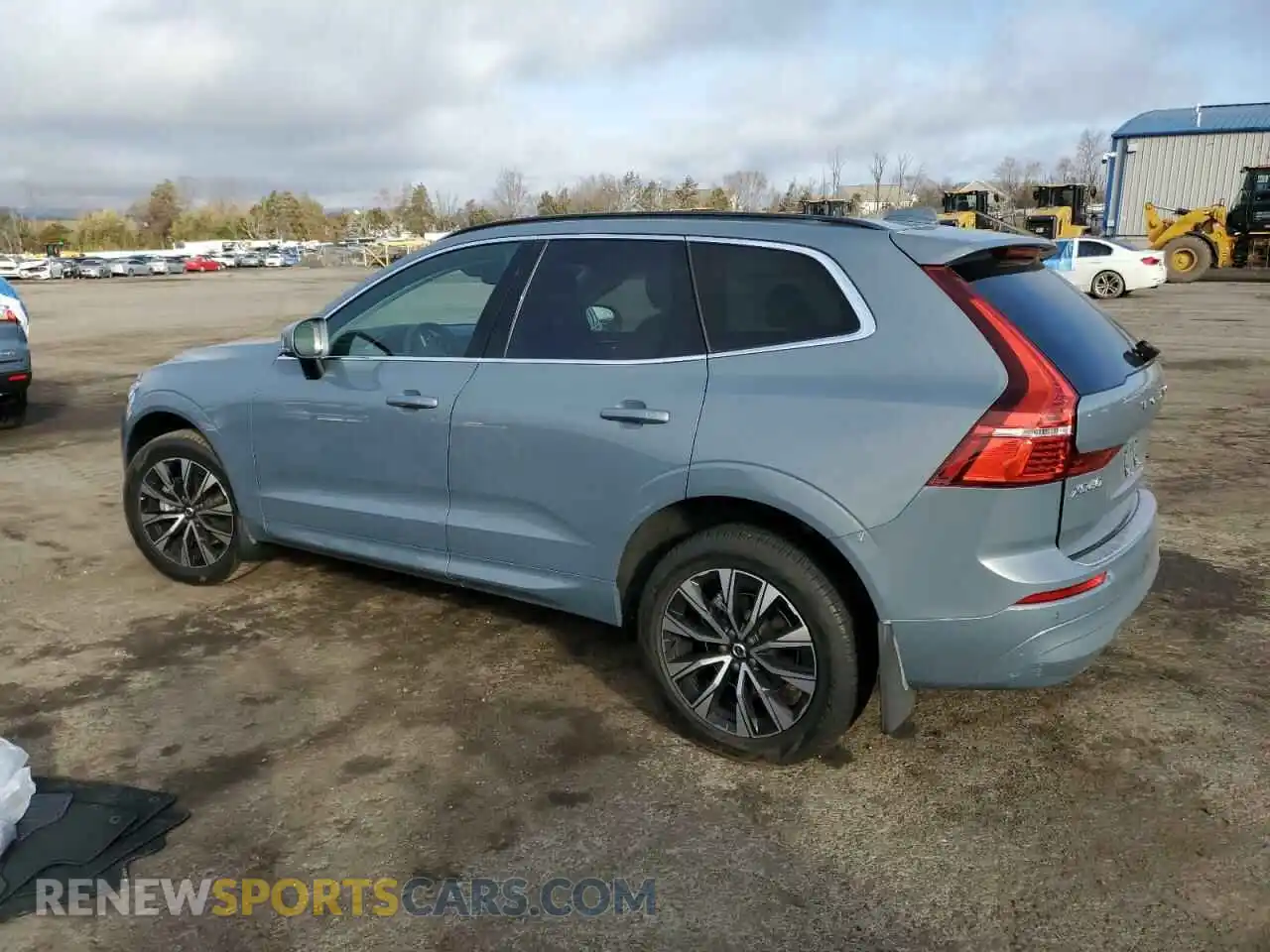 2 fotografías del automóvil dañado YV4L12RV3P1330348 VOLVO XC60 CORE 2023
