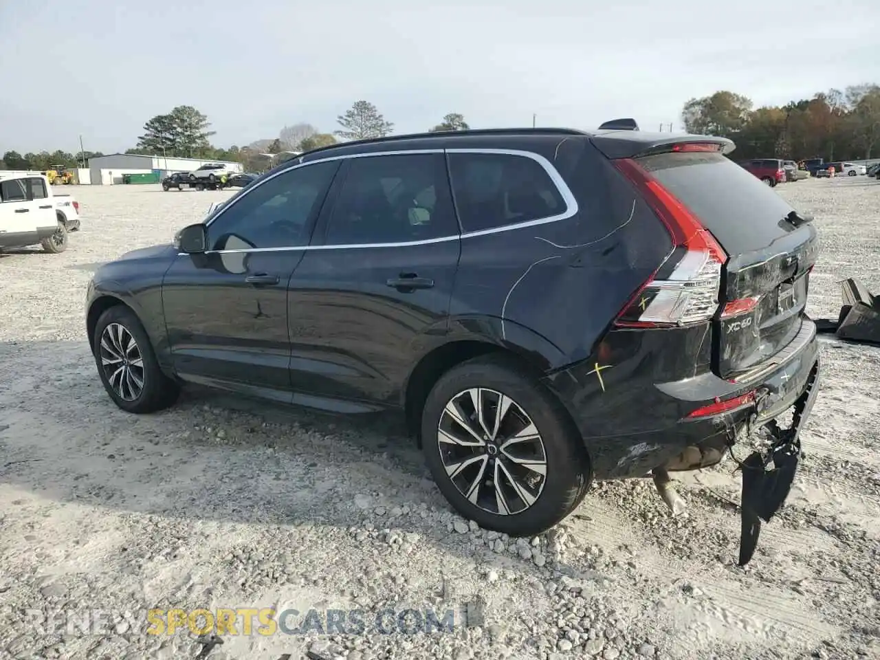 2 fotografías del automóvil dañado YV4L12RV3P1347084 VOLVO XC60 CORE 2023
