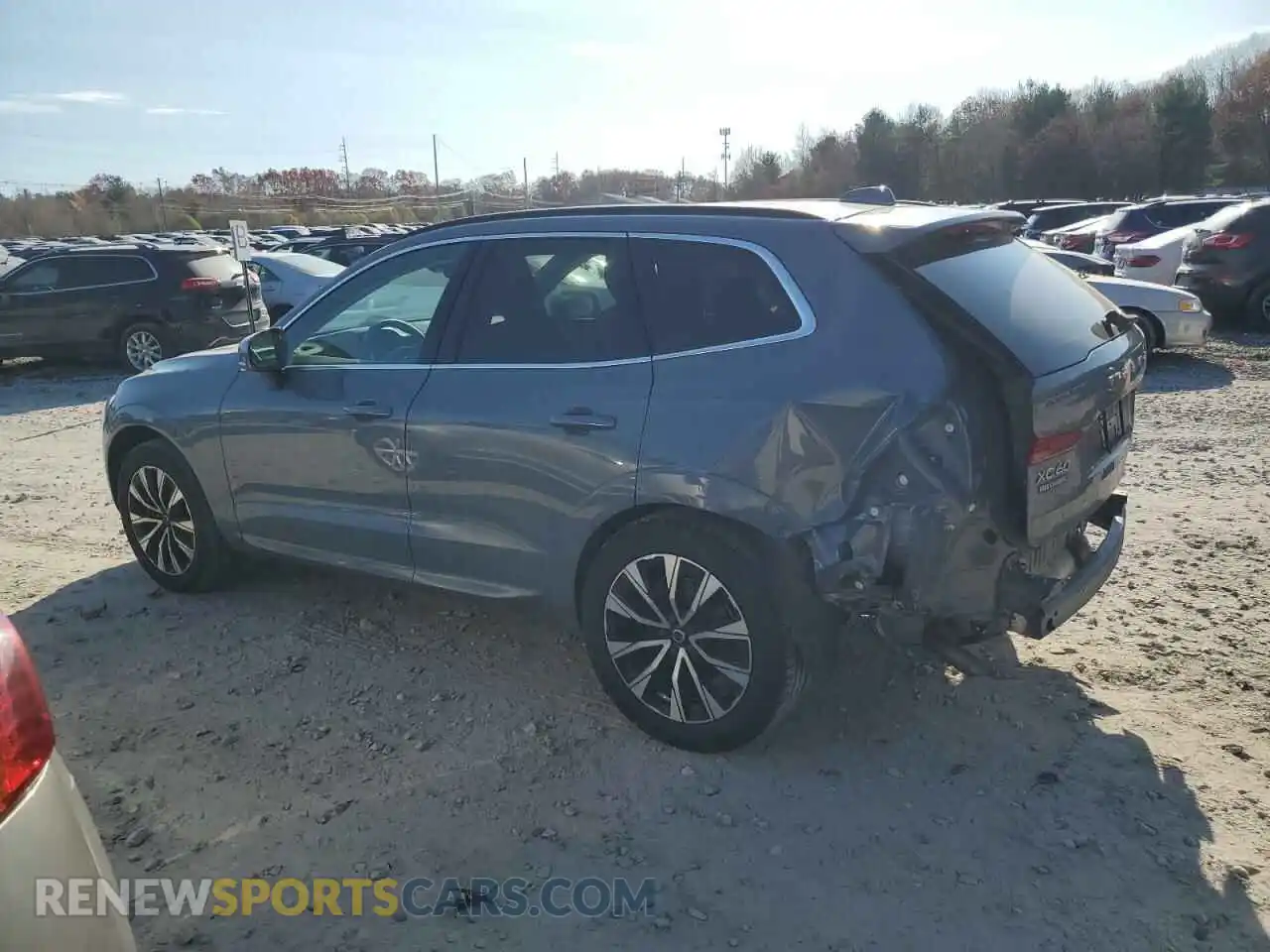 2 Фотография поврежденного автомобиля YV4L12RV5P1209966 VOLVO XC60 CORE 2023