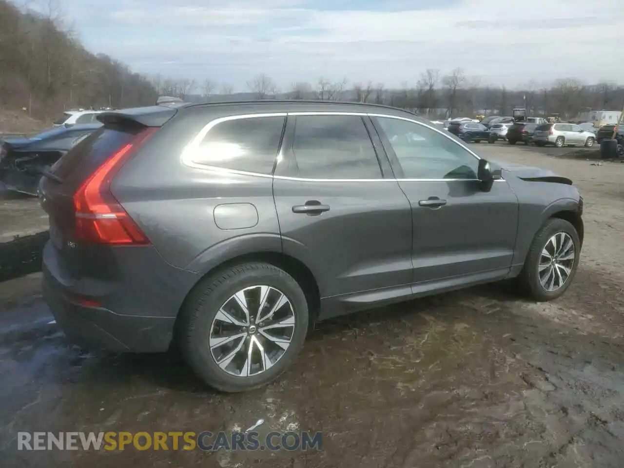 3 fotografías del automóvil dañado YV4L12RV5P1369300 VOLVO XC60 CORE 2023