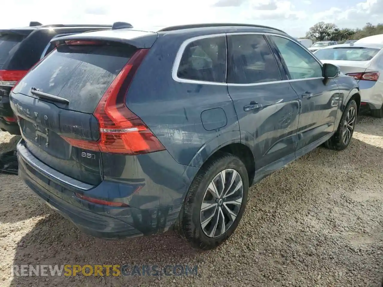 3 fotografías del automóvil dañado YV4L12RV6P1253412 VOLVO XC60 CORE 2023