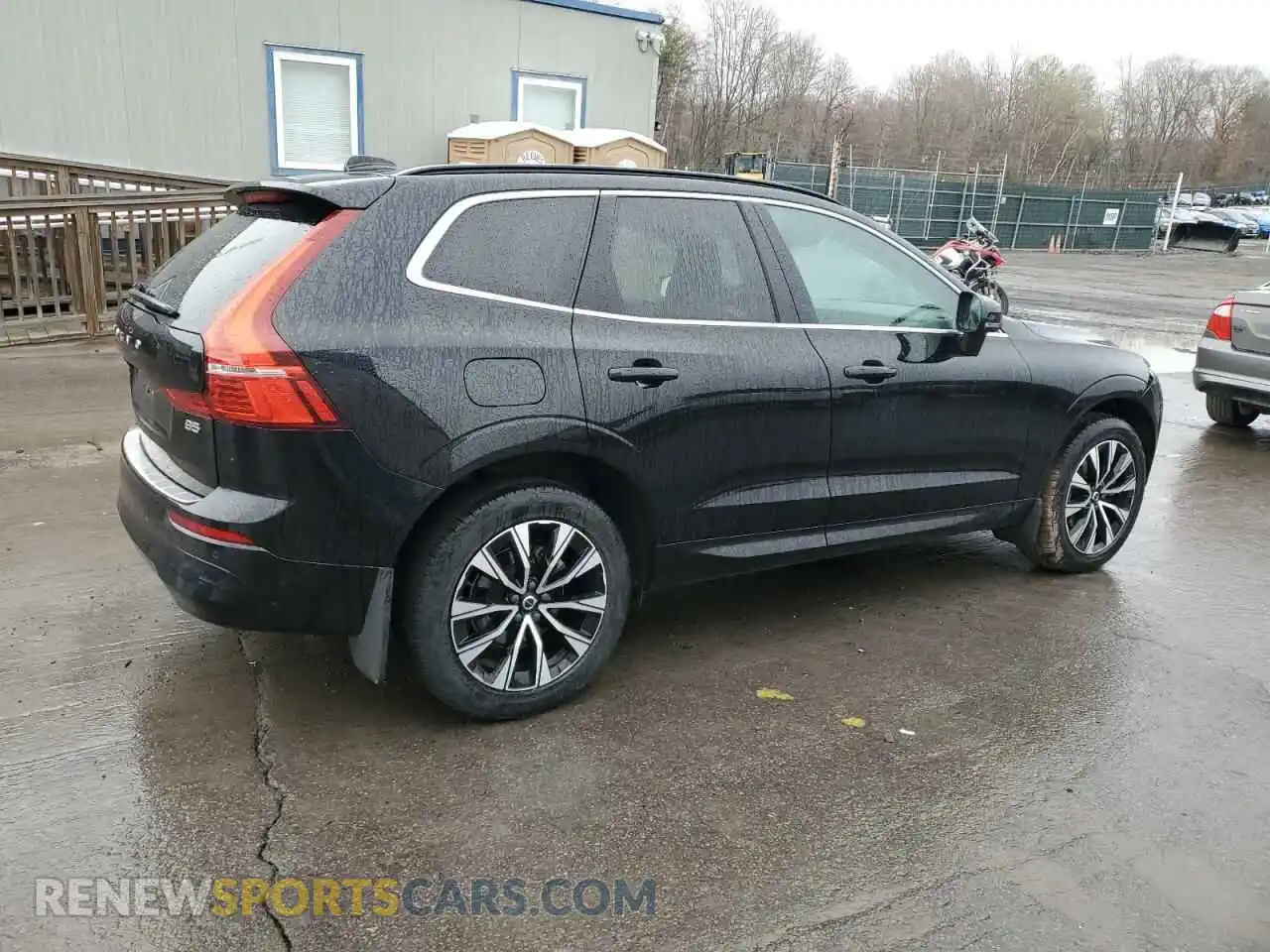 3 fotografías del automóvil dañado YV4L12RV8P1239706 VOLVO XC60 CORE 2023