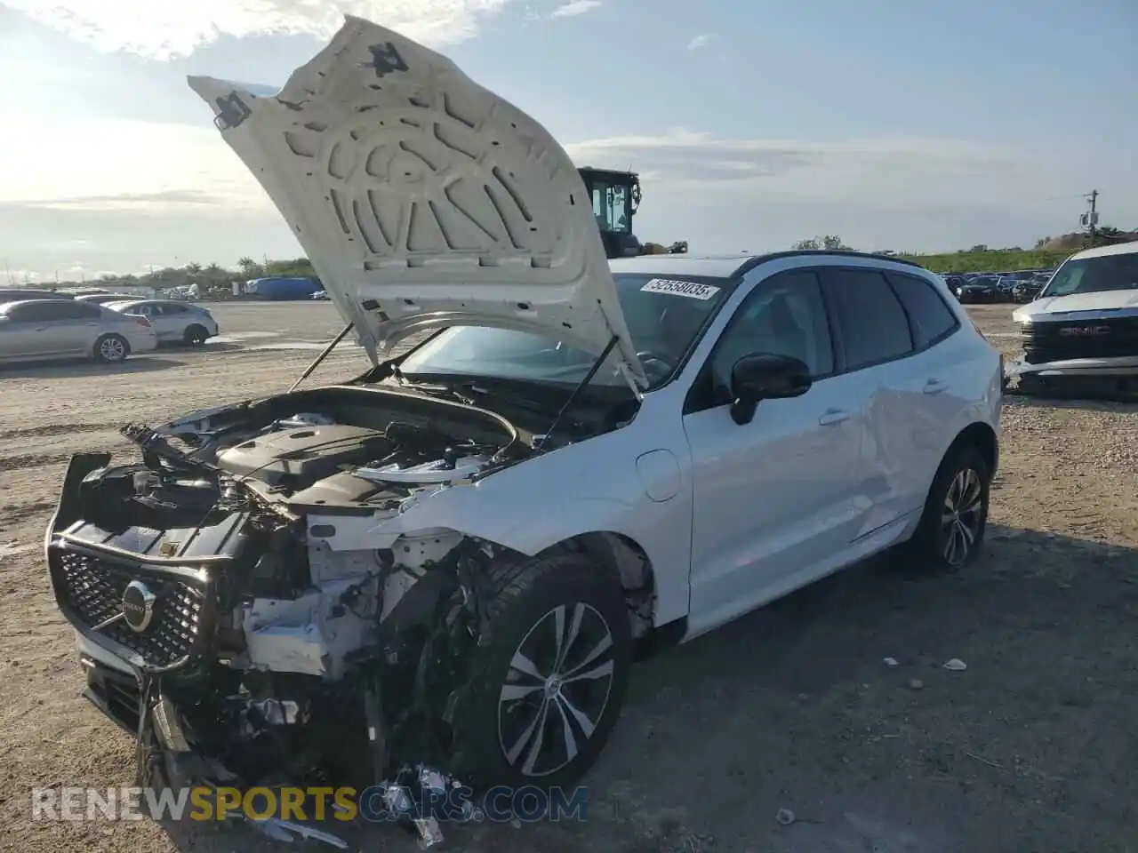 1 Фотография поврежденного автомобиля YV4H60DK5R1946421 VOLVO XC60 CORE 2024