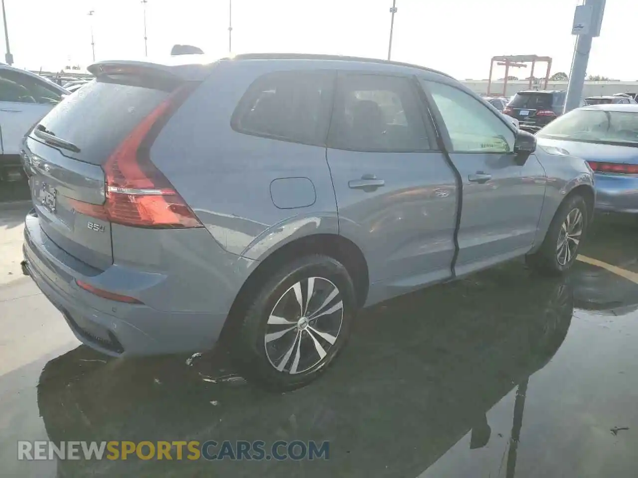 3 Фотография поврежденного автомобиля YV4L12RK4R1800539 VOLVO XC60 CORE 2024