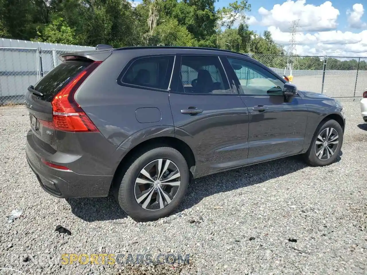 3 Фотография поврежденного автомобиля YV4L12RK4R1877525 VOLVO XC60 CORE 2024