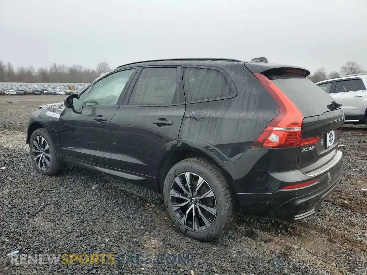 2 Фотография поврежденного автомобиля YV4M12RJ5S1016307 VOLVO XC60 CORE 2025