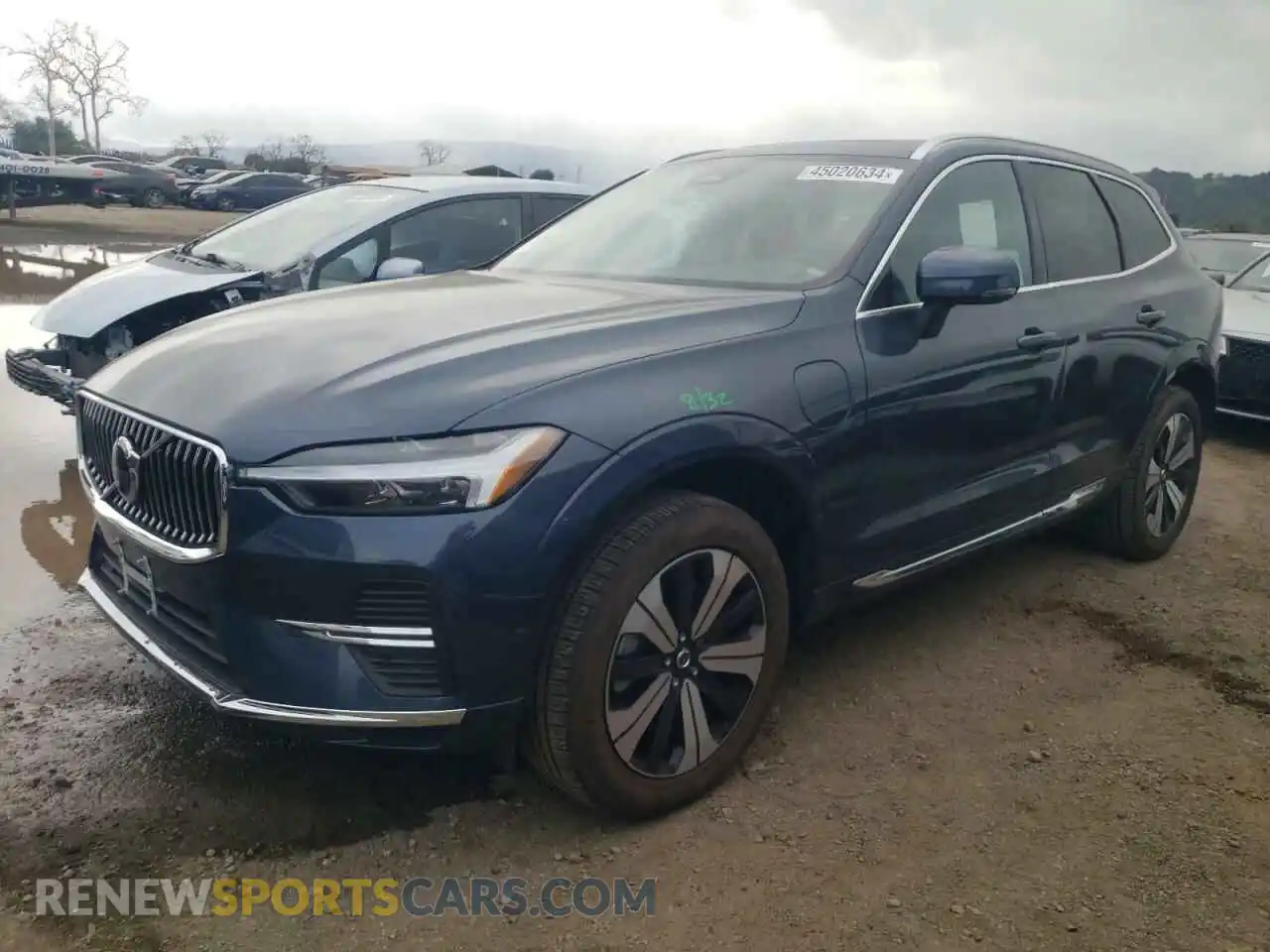1 Photograph of a damaged car YV4H60DEXP1254789 VOLVO XC60 PLUS 2023