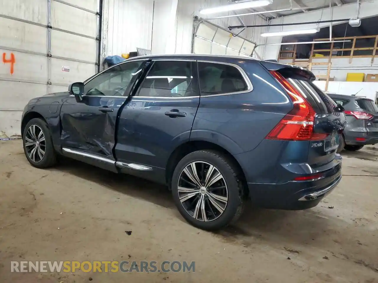 2 Photograph of a damaged car YV4H60DN3P1301340 VOLVO XC60 PLUS 2023