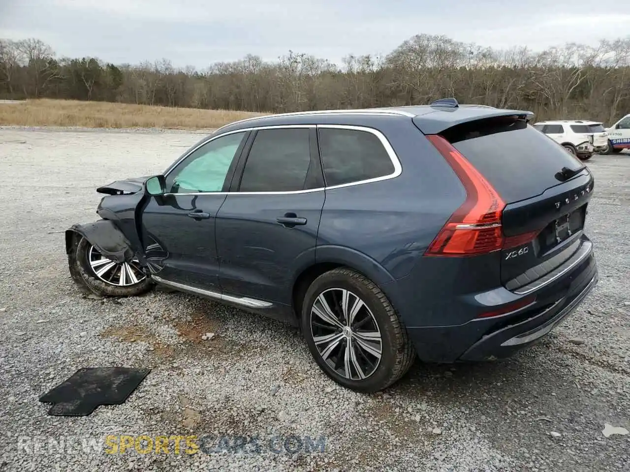2 fotografías del automóvil dañado YV4L12RN0P1198259 VOLVO XC60 PLUS 2023