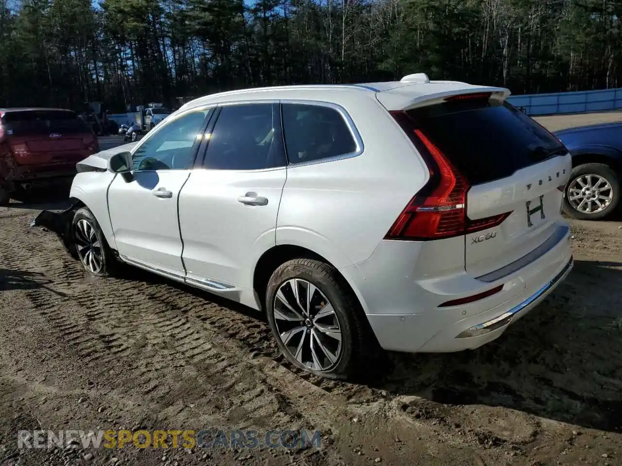2 Photograph of a damaged car YV4L12RN0P1332526 VOLVO XC60 PLUS 2023