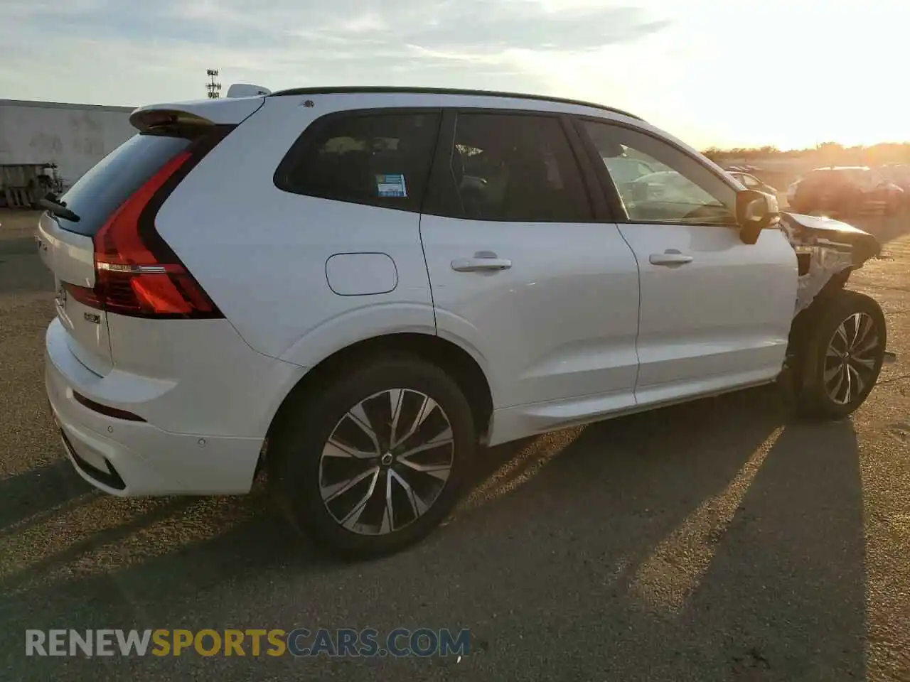 3 Photograph of a damaged car YV4L12RW4P1289592 VOLVO XC60 PLUS 2023