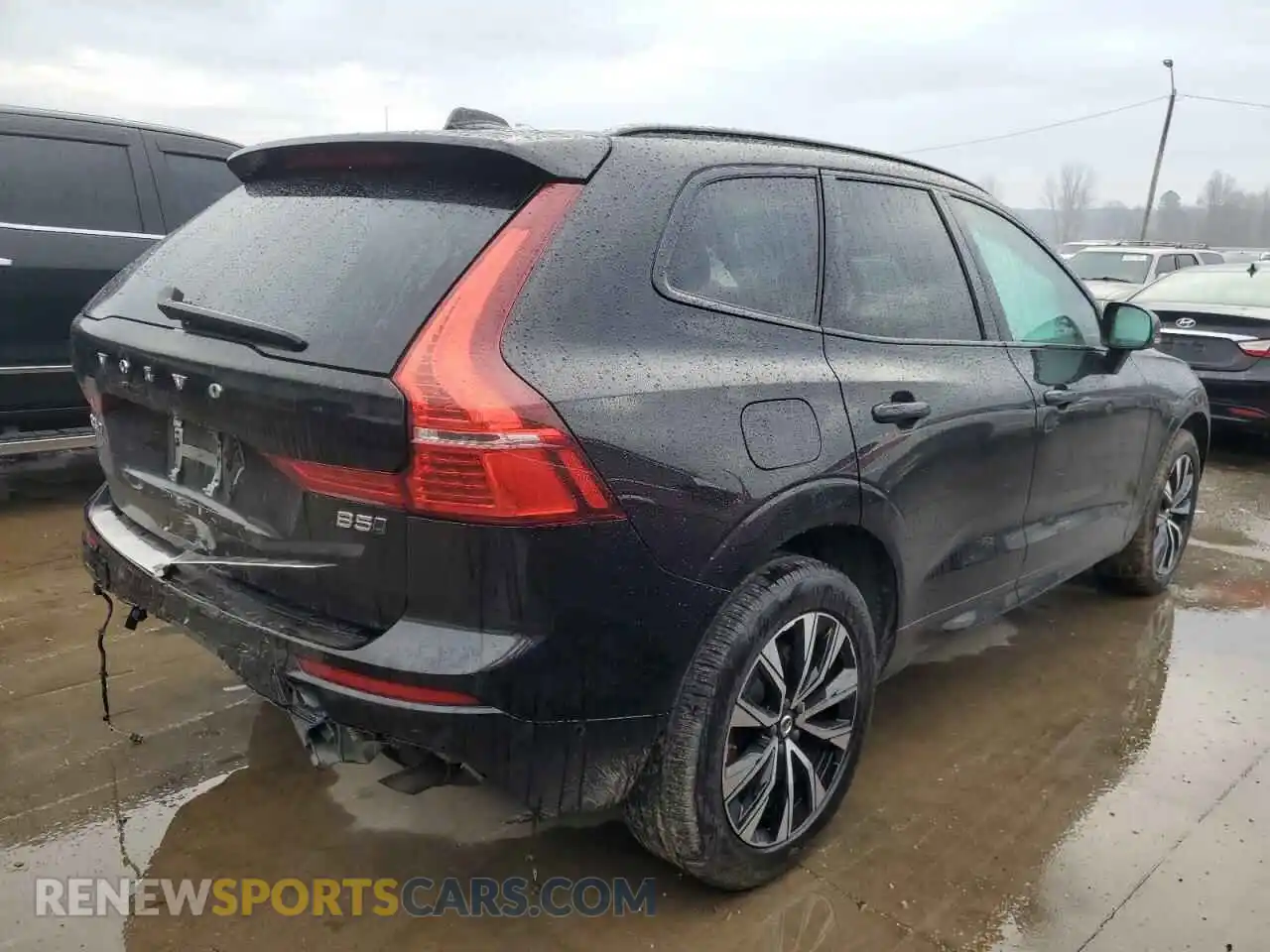 3 Photograph of a damaged car YV4L12RW8P1296271 VOLVO XC60 PLUS 2023