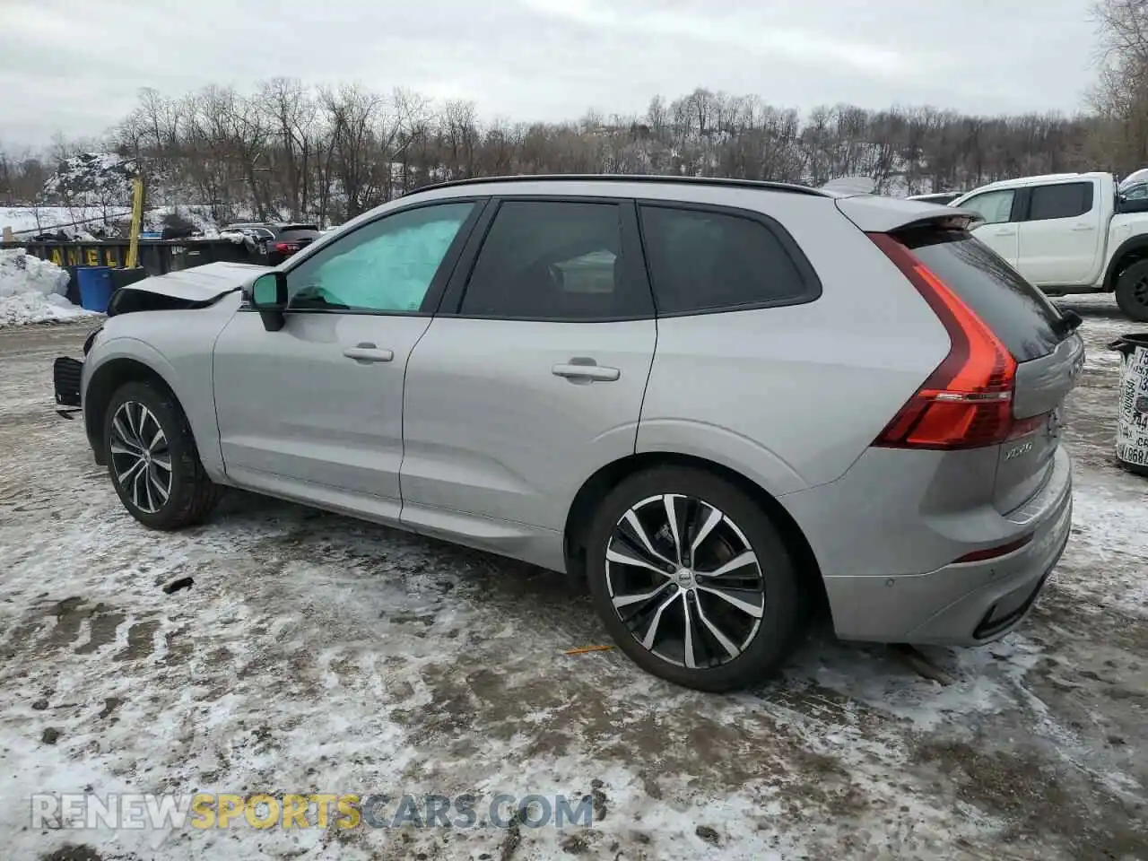 2 Photograph of a damaged car YV4L12RW8P1392949 VOLVO XC60 PLUS 2023