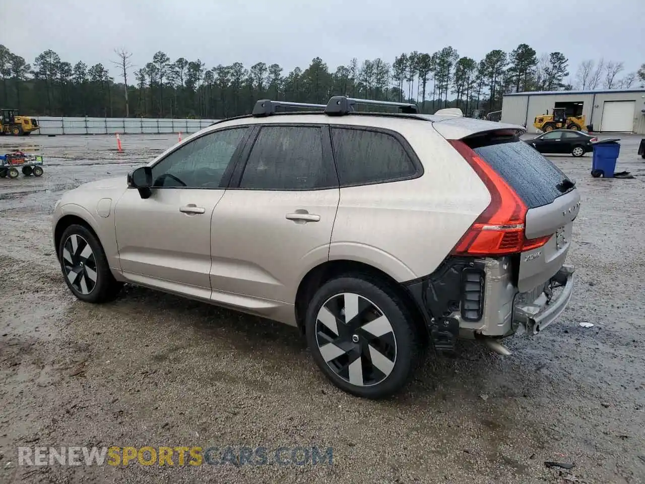 2 Фотография поврежденного автомобиля YV4H60DL6R1890143 VOLVO XC60 PLUS 2024