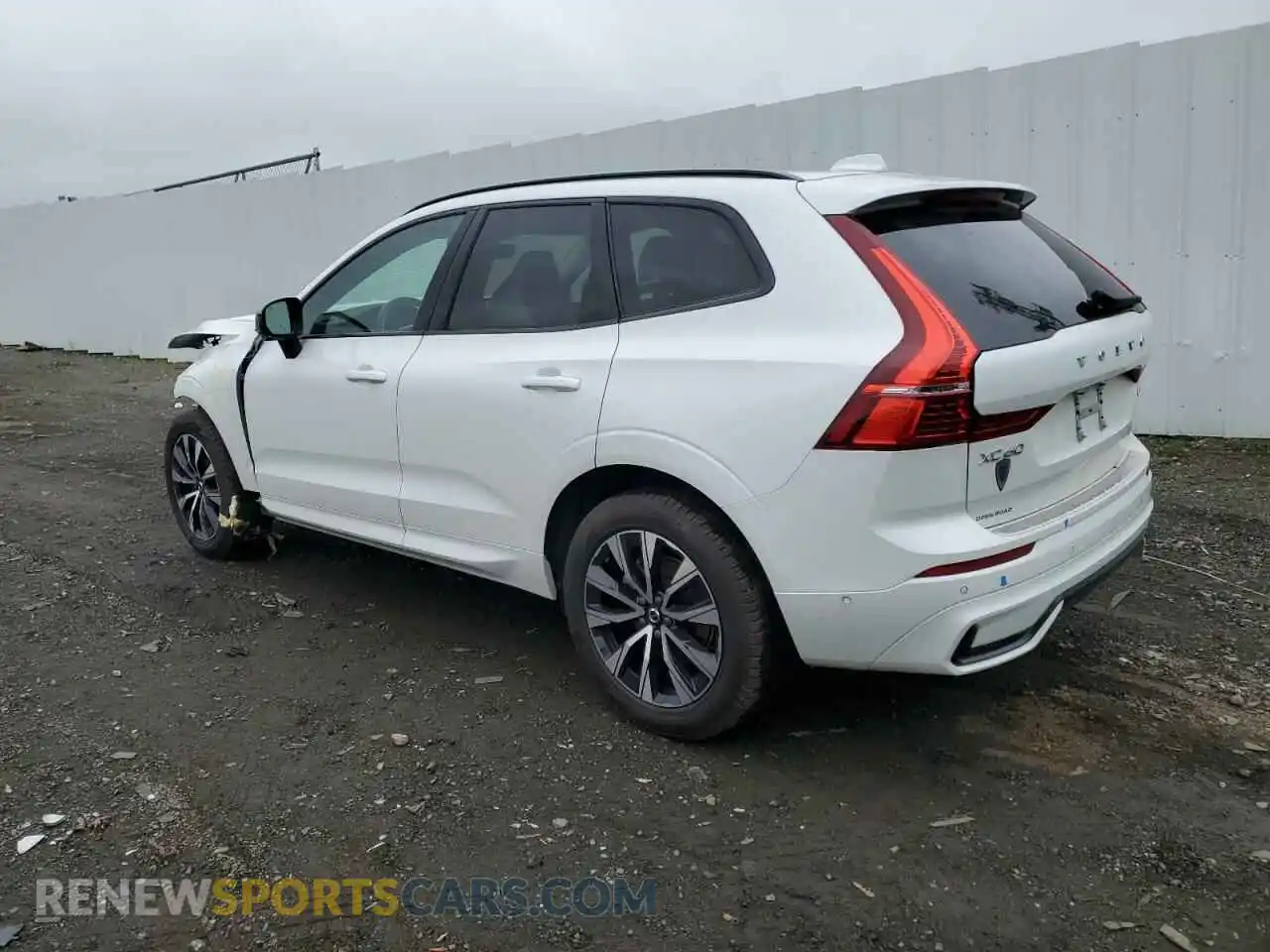2 Photograph of a damaged car YV4L12RL1R1783966 VOLVO XC60 PLUS 2024