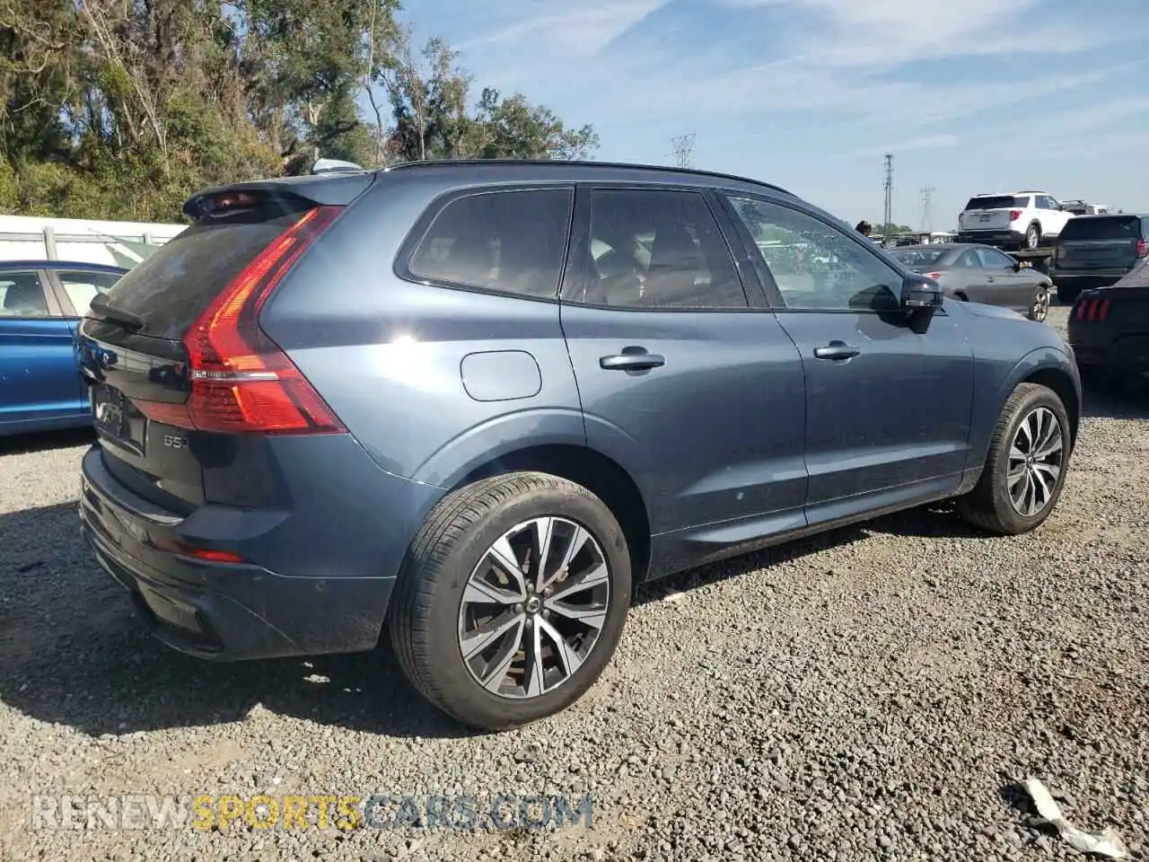 3 Photograph of a damaged car YV4L12RL3R1738723 VOLVO XC60 PLUS 2024