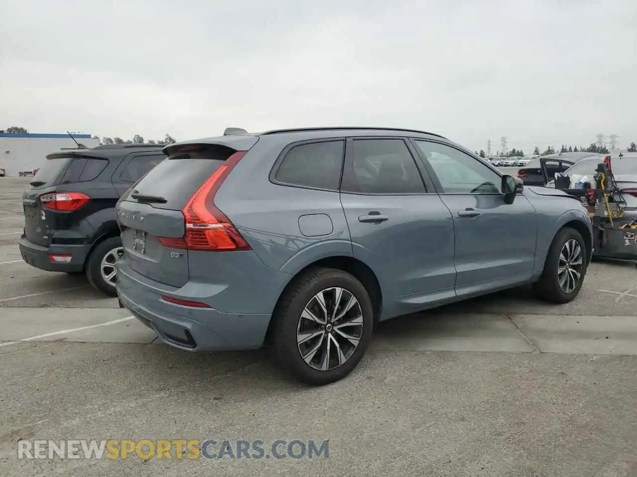 3 Photograph of a damaged car YV4L12RL8R1835609 VOLVO XC60 PLUS 2024