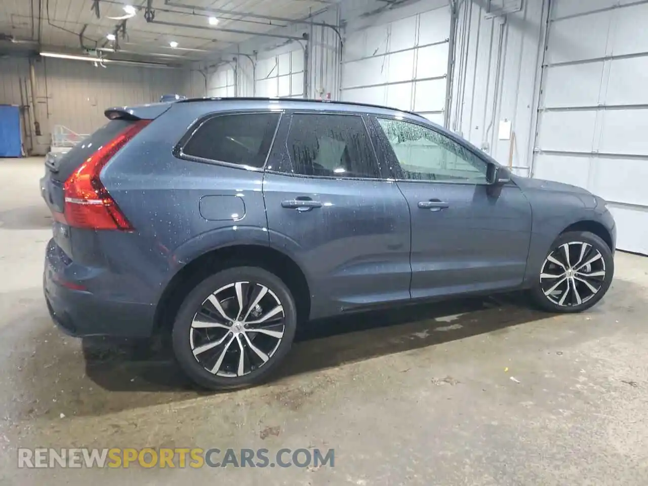 3 Photograph of a damaged car YV4L12RL8R1840793 VOLVO XC60 PLUS 2024