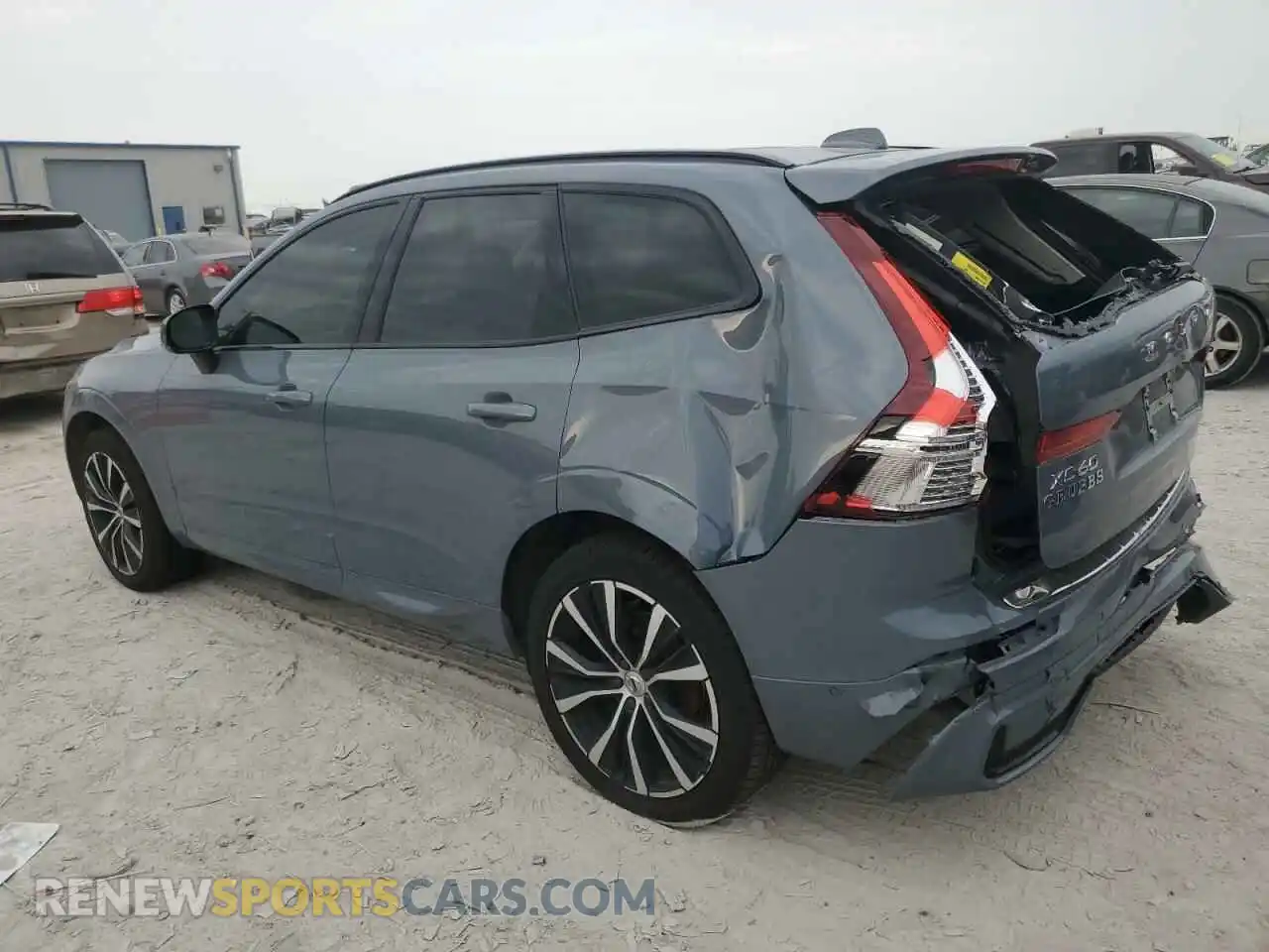 2 Photograph of a damaged car YV4L12RL9R1740511 VOLVO XC60 PLUS 2024