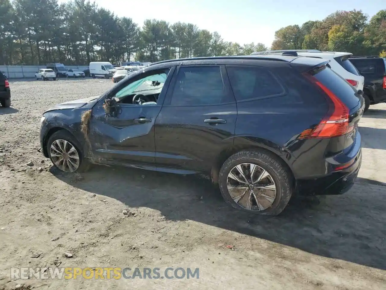 2 Photograph of a damaged car YV4L12RL9R1929370 VOLVO XC60 PLUS 2024