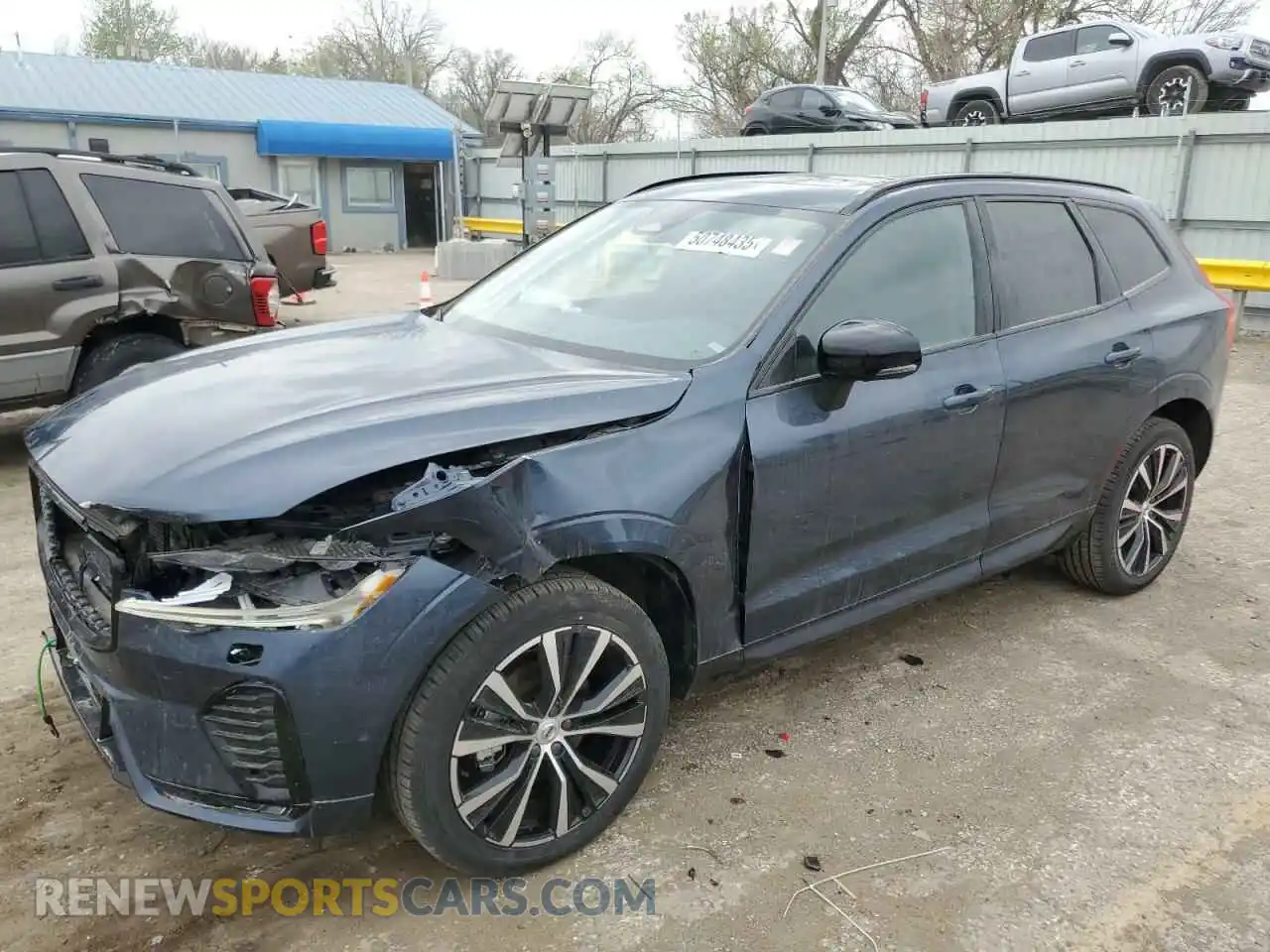 1 Photograph of a damaged car YV4M12RC5S1043685 VOLVO XC60 PLUS 2025