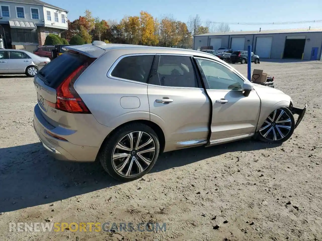 3 Photograph of a damaged car YV4062RA5P1289741 VOLVO XC60 ULTIM 2023