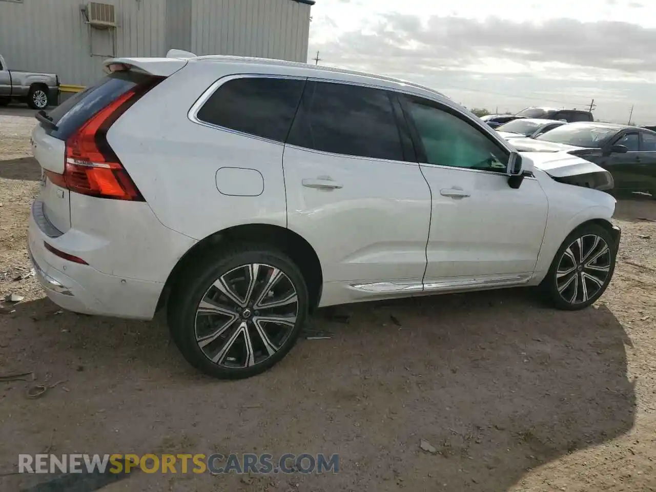 3 Photograph of a damaged car YV4H60DA0P1219644 VOLVO XC60 ULTIM 2023