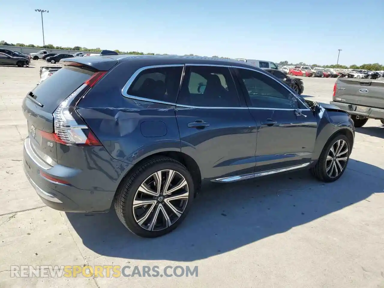 3 Photograph of a damaged car YV4L12DA1P1211024 VOLVO XC60 ULTIM 2023