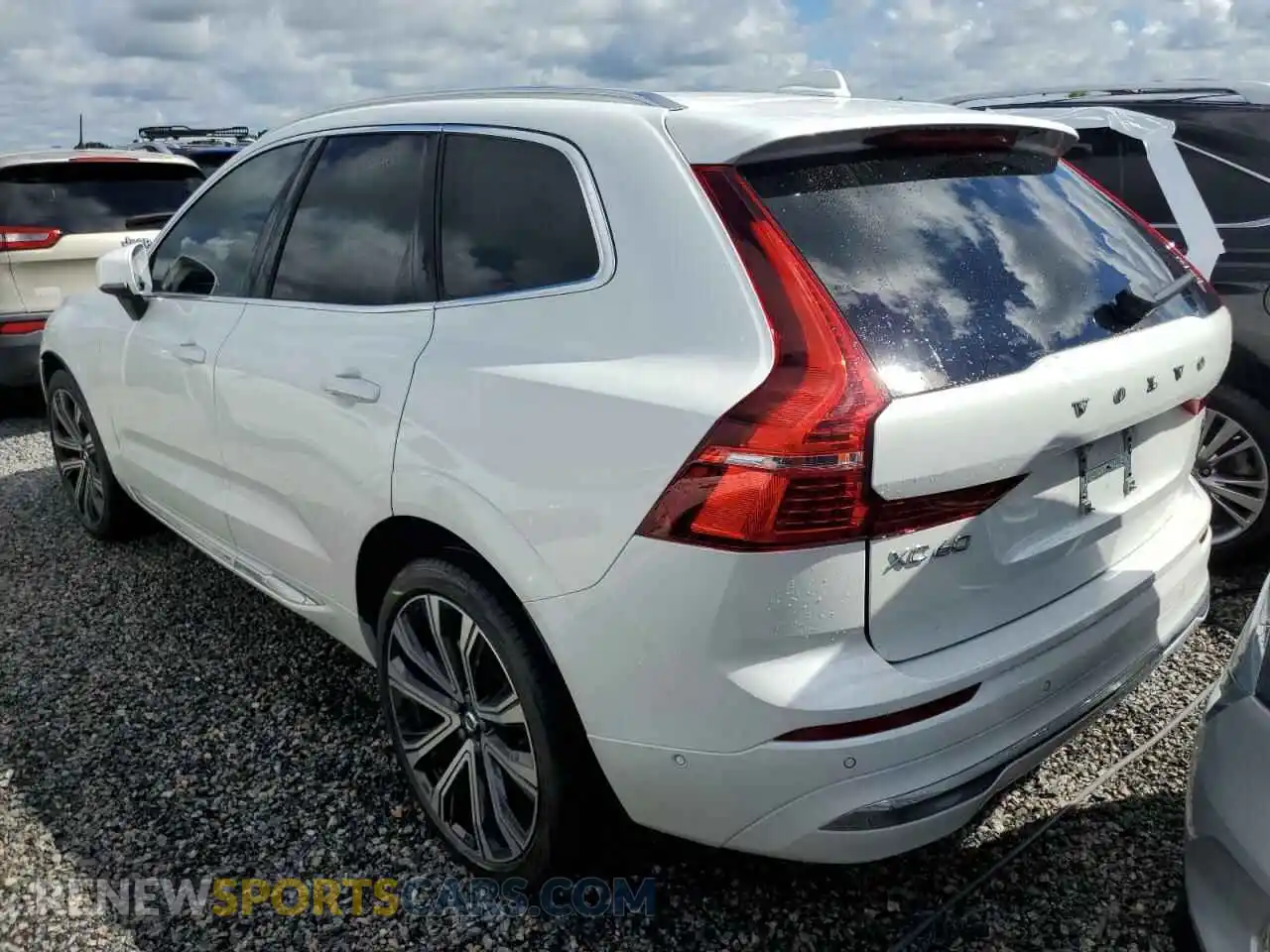 2 Photograph of a damaged car YV4L12DF3P1339678 VOLVO XC60 ULTIM 2023