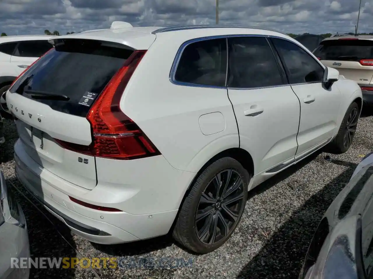 3 Photograph of a damaged car YV4L12DF3P1339678 VOLVO XC60 ULTIM 2023