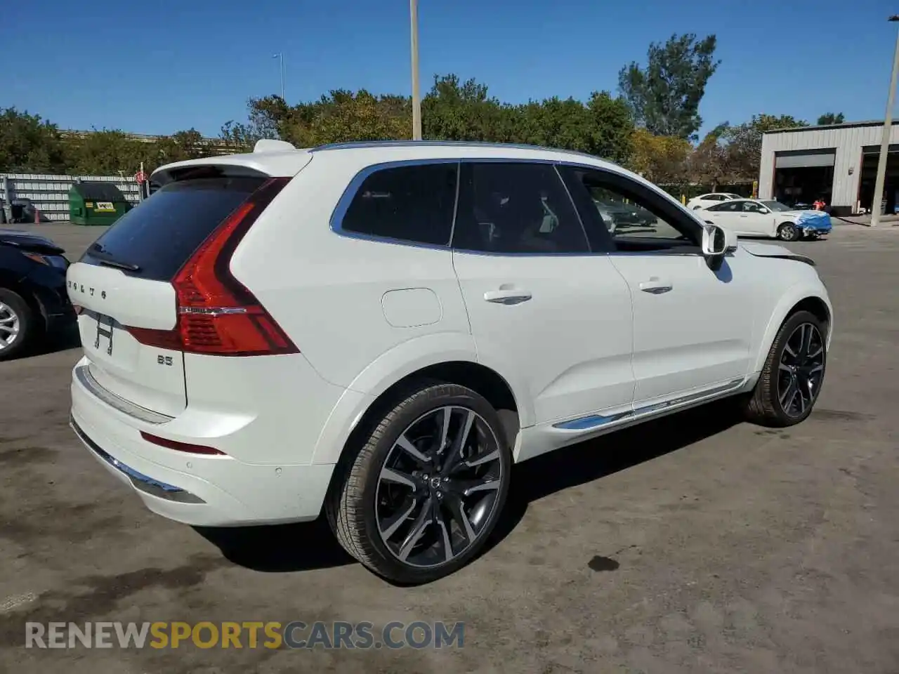 3 Photograph of a damaged car YV4L12DF6P1313169 VOLVO XC60 ULTIM 2023