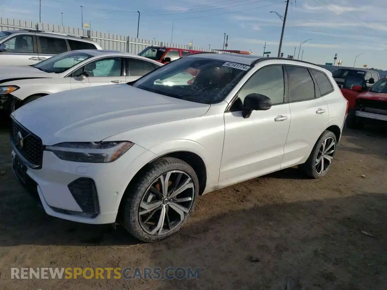 1 Photograph of a damaged car YV4L12RX0P1218835 VOLVO XC60 ULTIM 2023