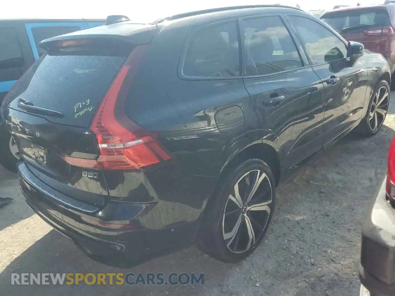 3 Photograph of a damaged car YV4L12RXXP1295227 VOLVO XC60 ULTIM 2023