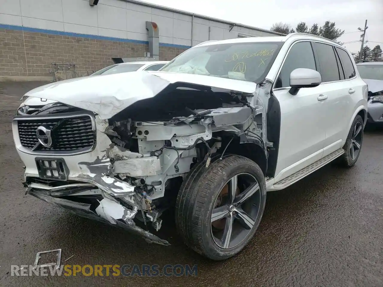2 Photograph of a damaged car YV4102PM0K1432560 VOLVO XC90 2019