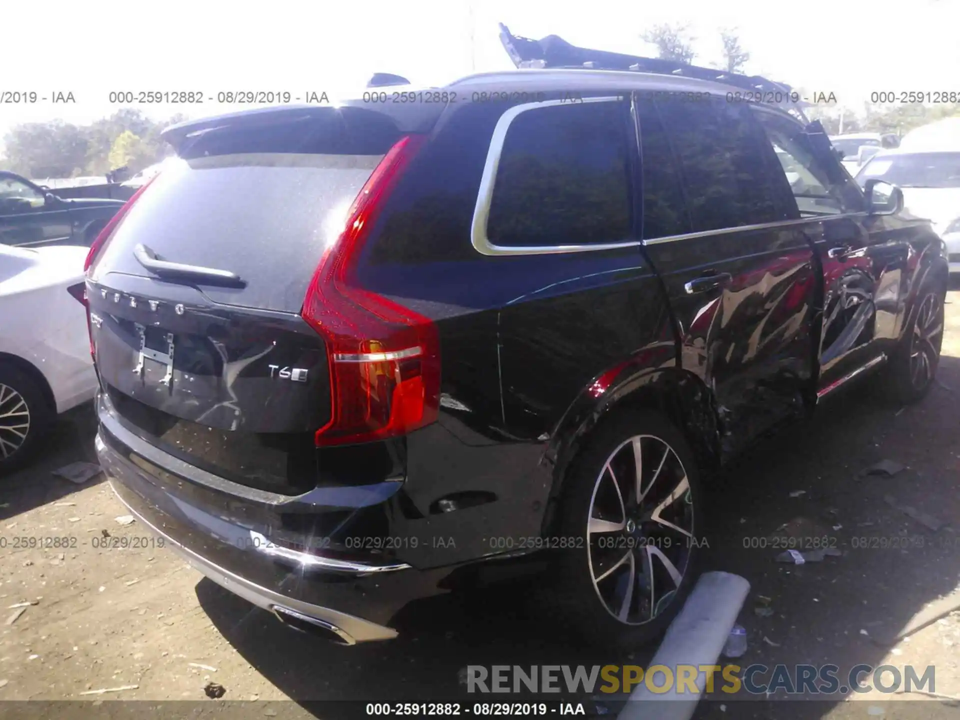 4 Photograph of a damaged car YV4A22PL2K1454979 VOLVO XC90 2019