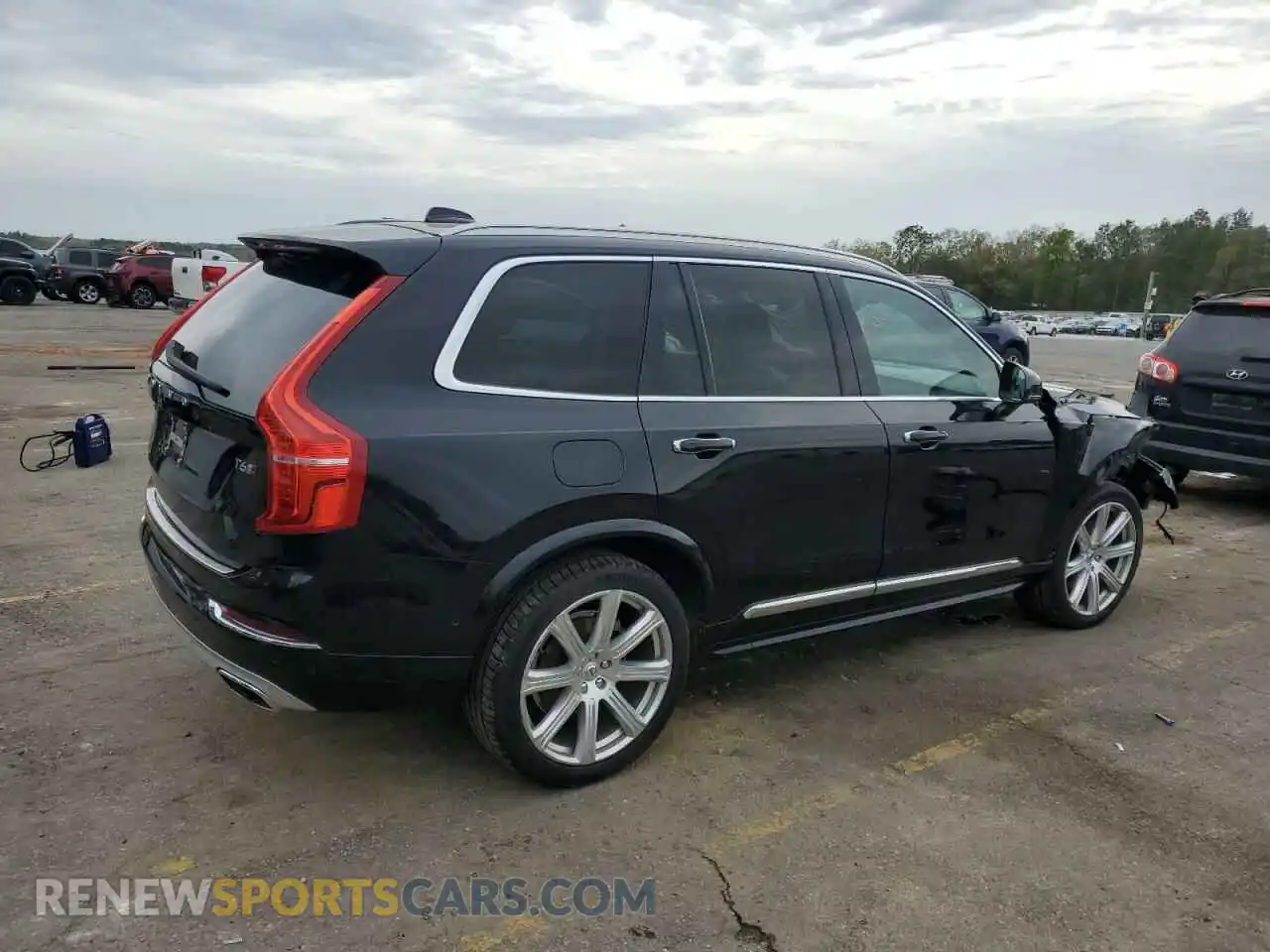 3 Photograph of a damaged car YV4A22PL5K1425654 VOLVO XC90 2019