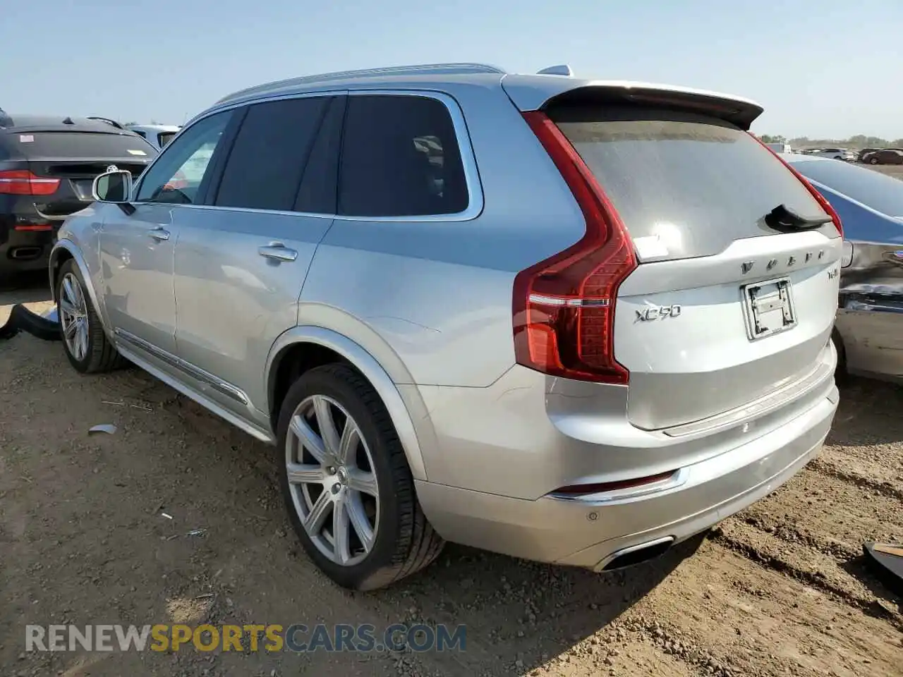 2 fotografías del automóvil dañado YV4A22PL8K1445493 VOLVO XC90 2019